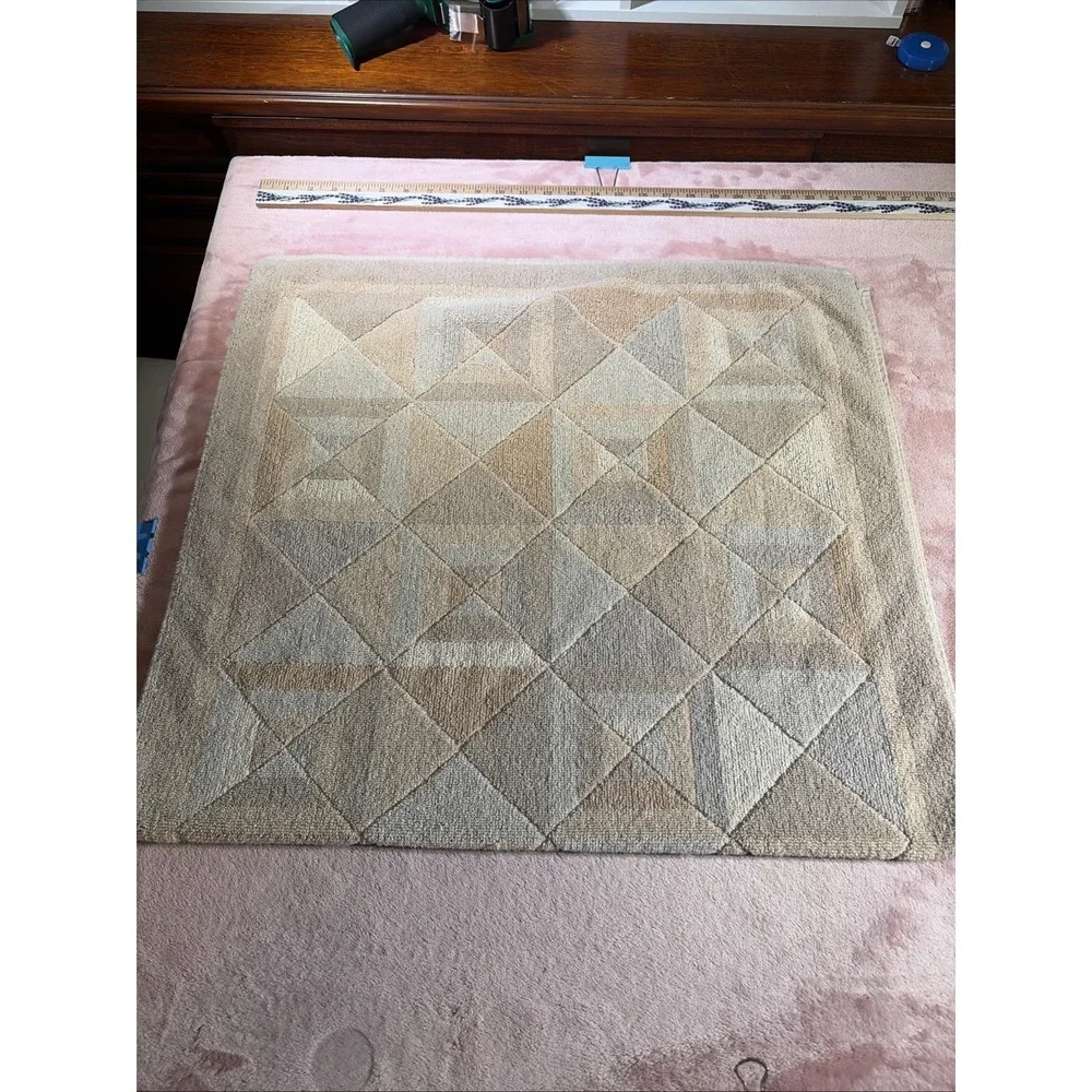 Vintage JC Penney Cannon Contemporary Quilt Bath Towel & Hand Towel Set.